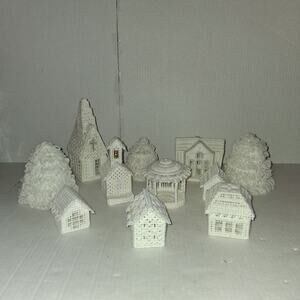 Vtg. Crochet Plastic Canvas Village Christmas White Church Gazebo Trees Houses